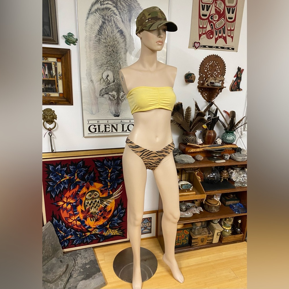 NWOT  Tiger Print Bikini Bottom
